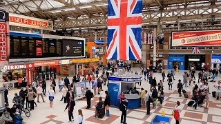 A Walk Through The London Victoria Station London England [upl. by Ayhdnas]